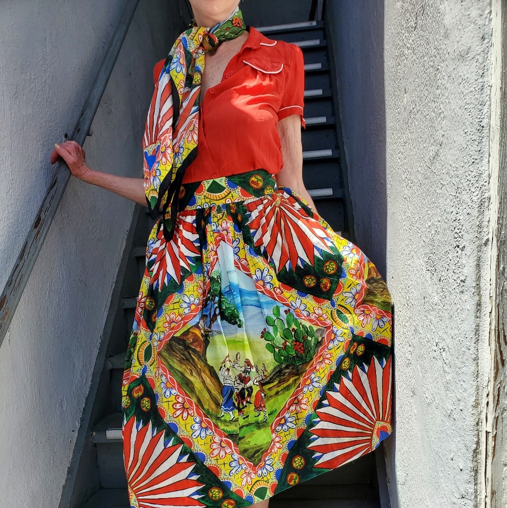 Dolce and Gabanna Skirt Midi